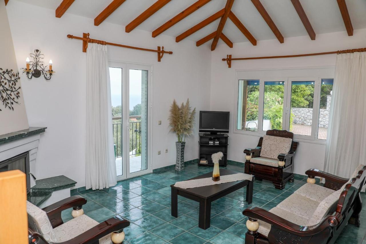 Villa Mitzelos Moni Evaggelistrias Экстерьер фото