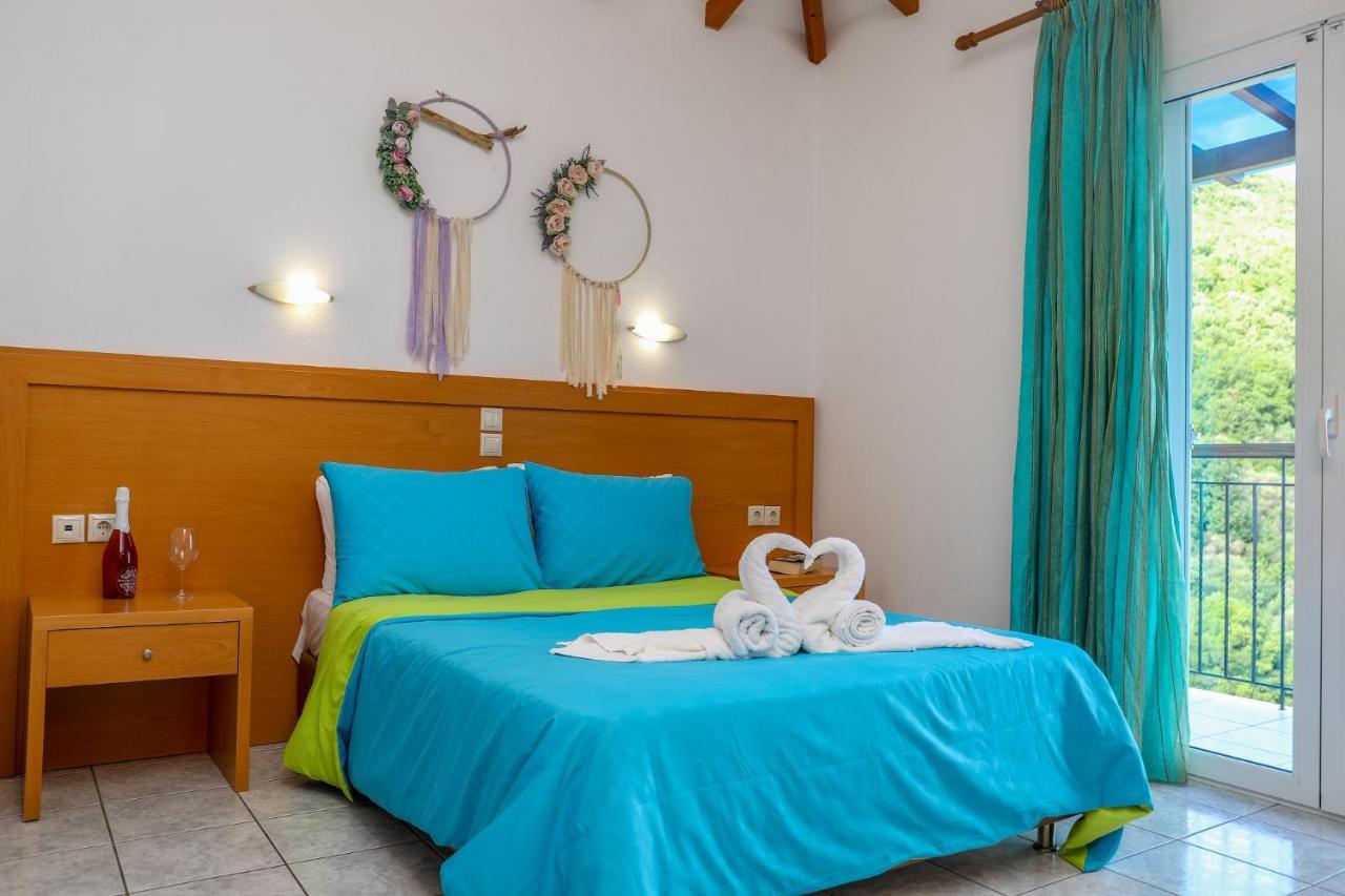 Villa Mitzelos Moni Evaggelistrias Экстерьер фото