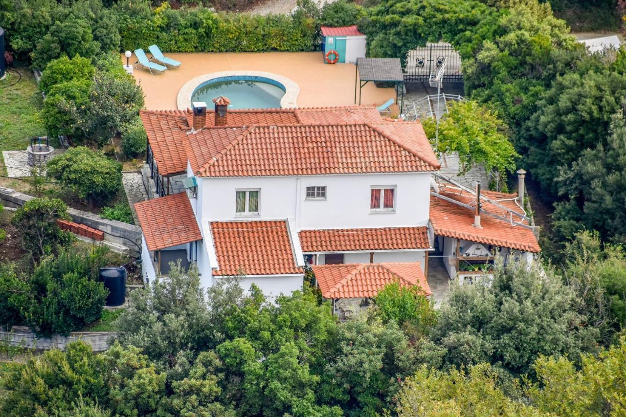 Villa Mitzelos Moni Evaggelistrias Экстерьер фото