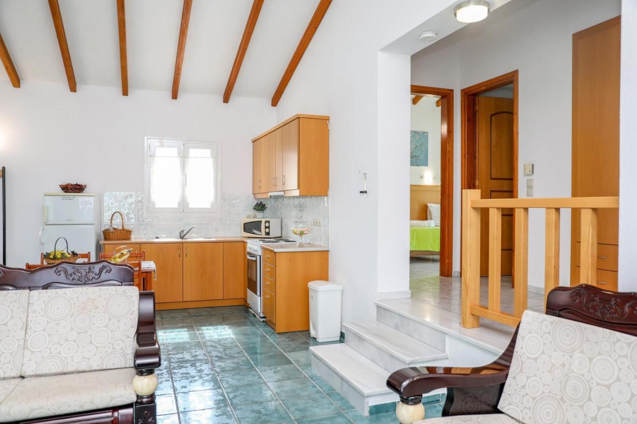 Villa Mitzelos Moni Evaggelistrias Экстерьер фото